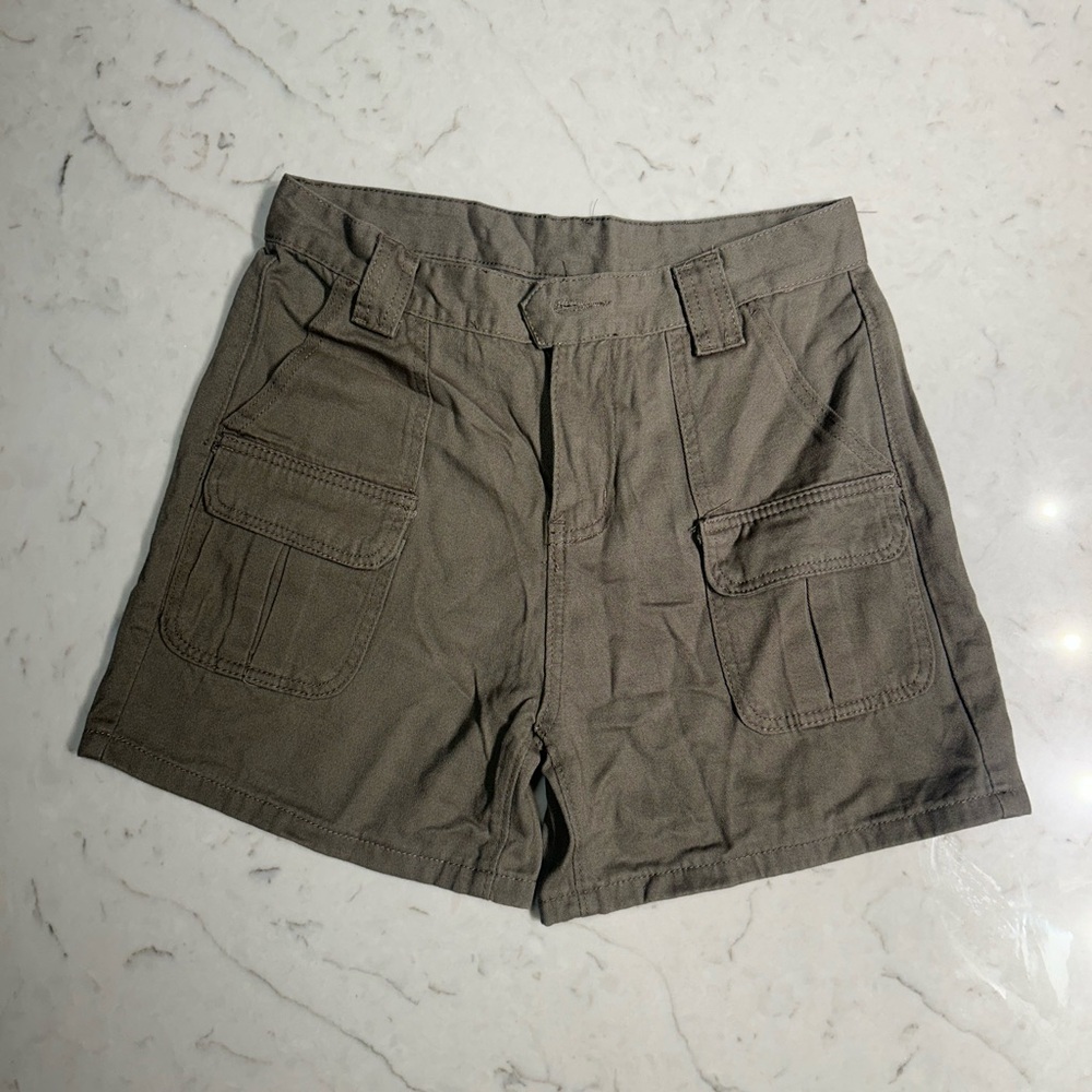Utility Pocket Cargo Shorts - Olive Green